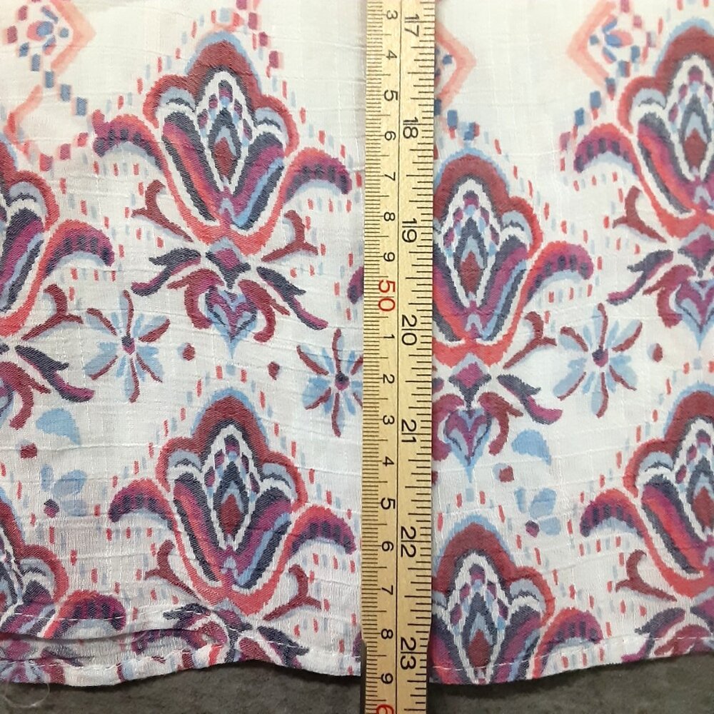 New Directions Womans Blouse Size XL, Pullover Short sleeve, V-Neck - Picture 5 of 7